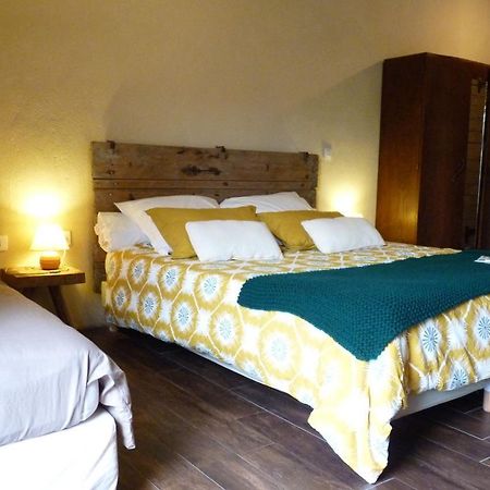Chambres D'Hotes Le Chateau Rouge Saint-Germain-sur-Moine Екстериор снимка