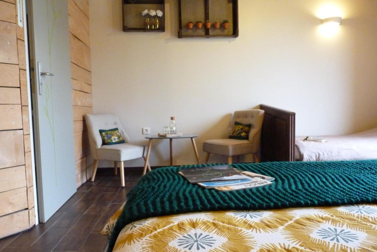 Chambres D'Hotes Le Chateau Rouge Saint-Germain-sur-Moine Екстериор снимка
