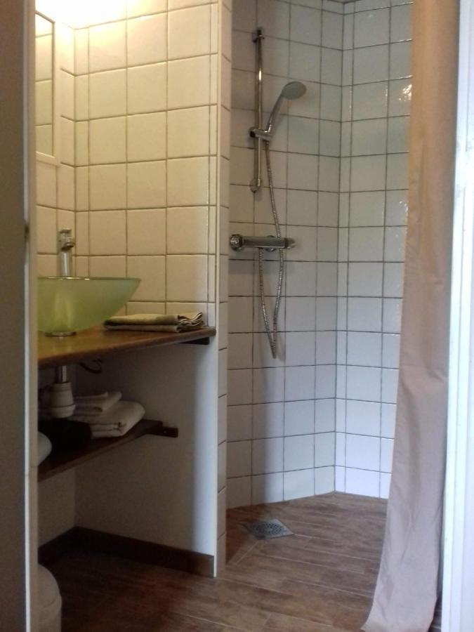 Chambres D'Hotes Le Chateau Rouge Saint-Germain-sur-Moine Екстериор снимка