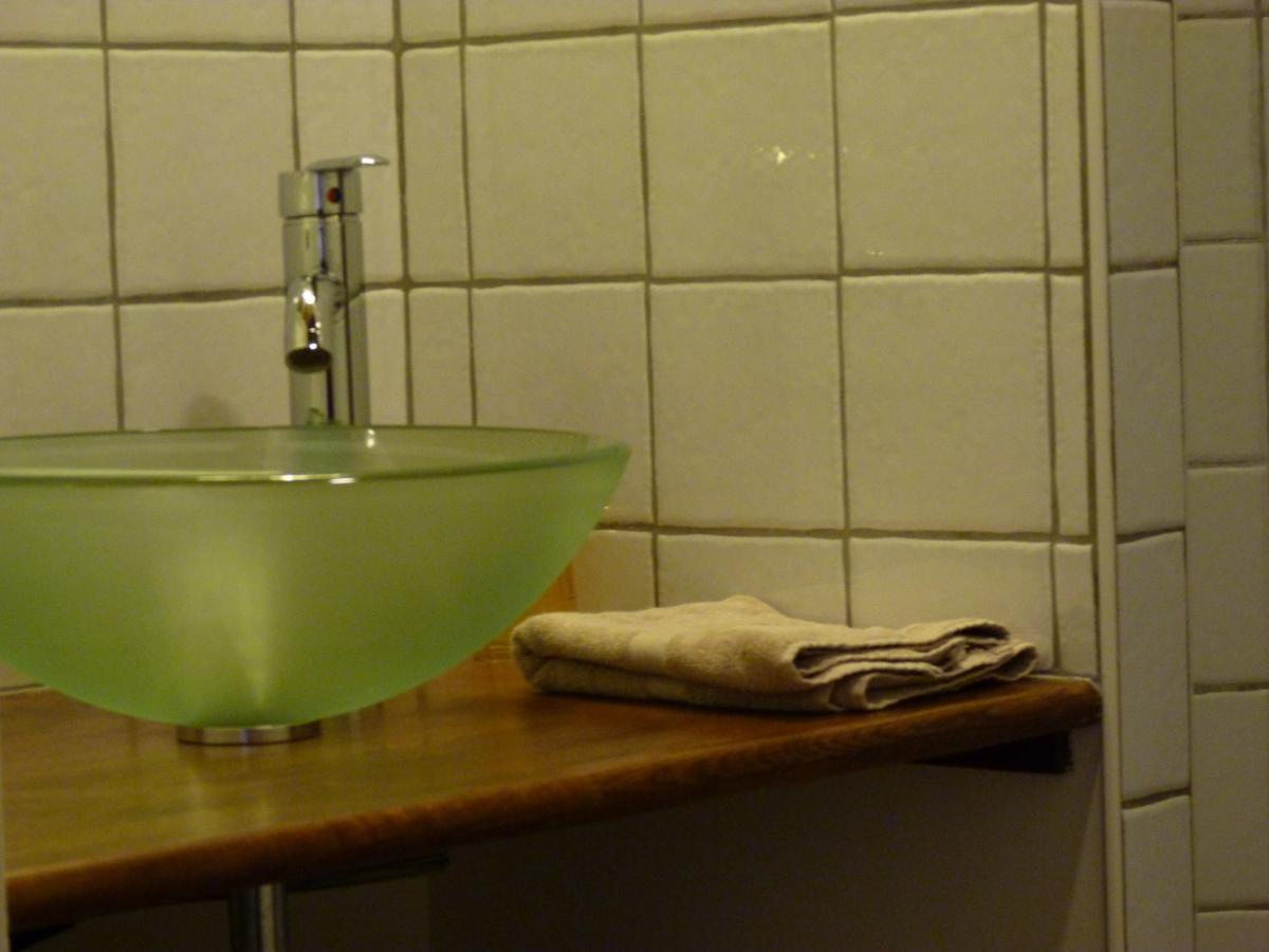 Chambres D'Hotes Le Chateau Rouge Saint-Germain-sur-Moine Екстериор снимка