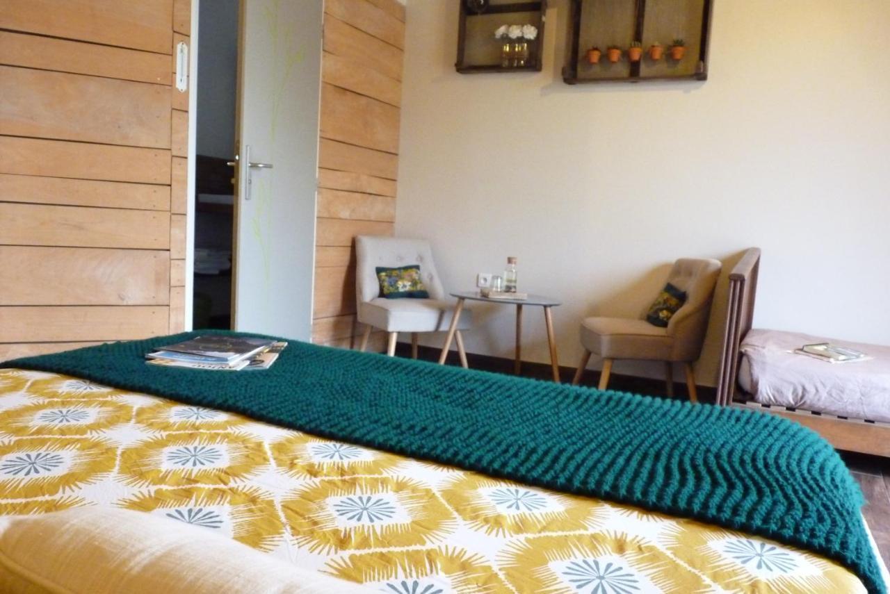 Chambres D'Hotes Le Chateau Rouge Saint-Germain-sur-Moine Екстериор снимка